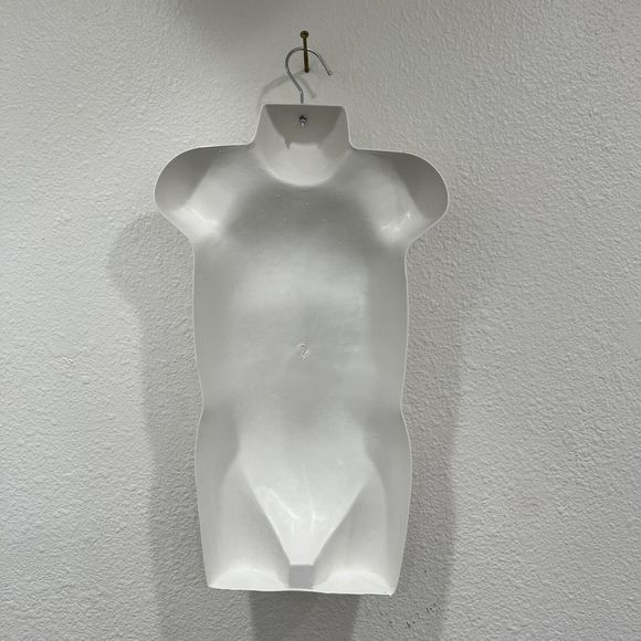 Mannequin Childrens White Torso Kids Hanging Dress Form Hollow Back Hard Plastic - Picture 6 of 9